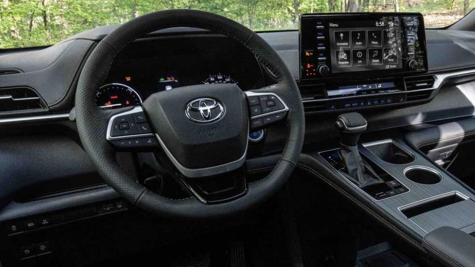 معرفی تویوتا سی‌ینا نسخه وودلند